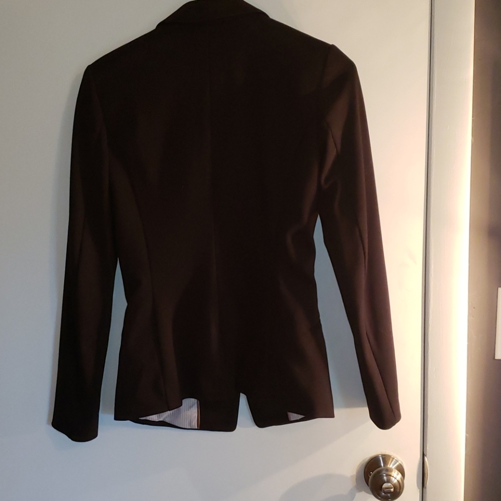 Blazer - Picture 3 of 4